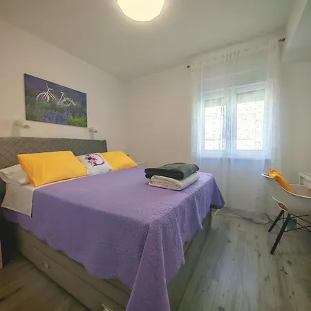 Apartment Comfort Lovely Diva 2, Ciovo, Okrug Trogir