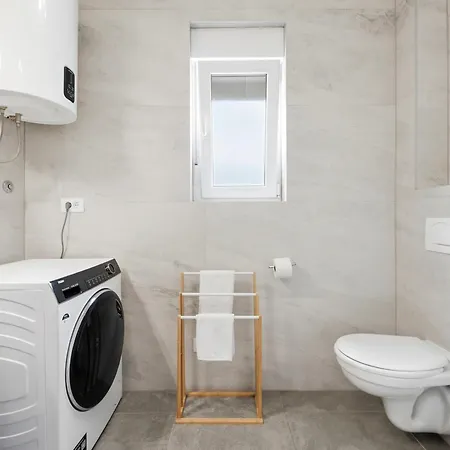 Comfort Lovely Diva 2, Ciovo, Okrug Apartment *