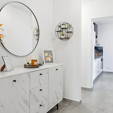 Comfort Lovely Diva 2, Ciovo, Okrug Apartment